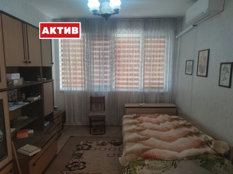 Продава  3-стаен град Търговище , Център , 82 кв.м | 84182399 - изображение [8]