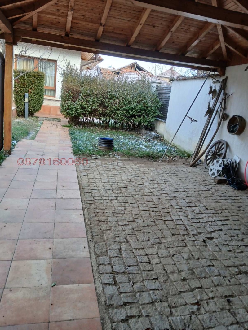 Продава КЪЩА, гр. Ботевград, област София област, снимка 2 - Къщи - 53152487