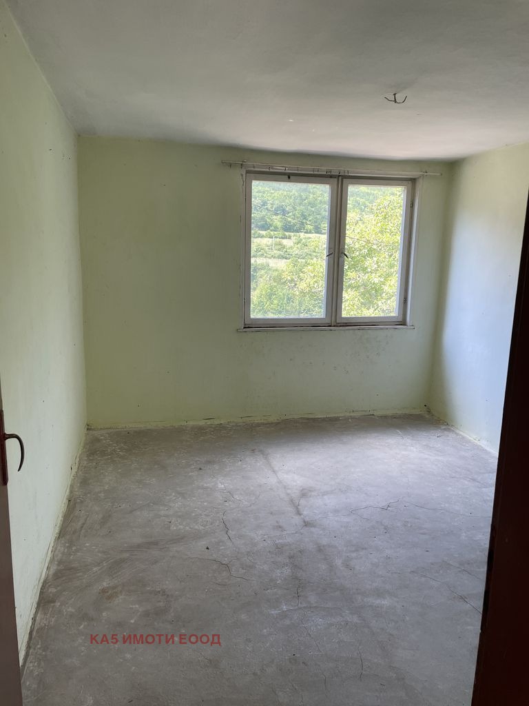 Продава КЪЩА, с. Церово, област София област, снимка 8 - Къщи - 55961971