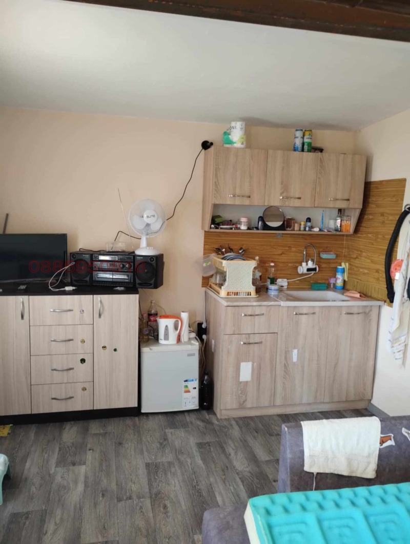 Продава ВИЛА, с. Дибич, област Шумен, снимка 2 - Вили - 52784925