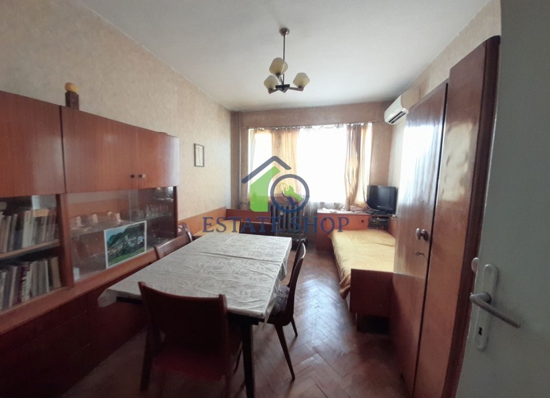 For Sale  2 bedroom Plovdiv , Marasha , 100 sq.m | 51994202