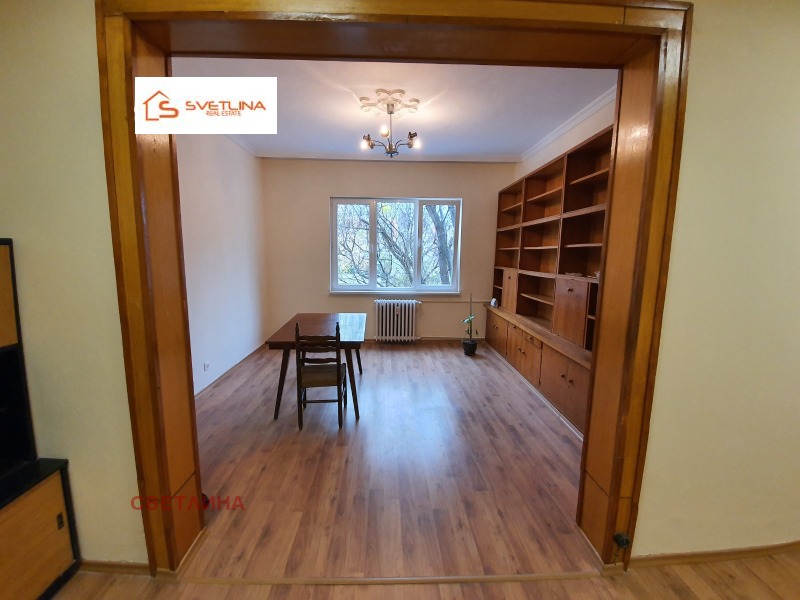 Продава 3-СТАЕН, гр. София, Център, снимка 2 - Апартаменти - 53186598