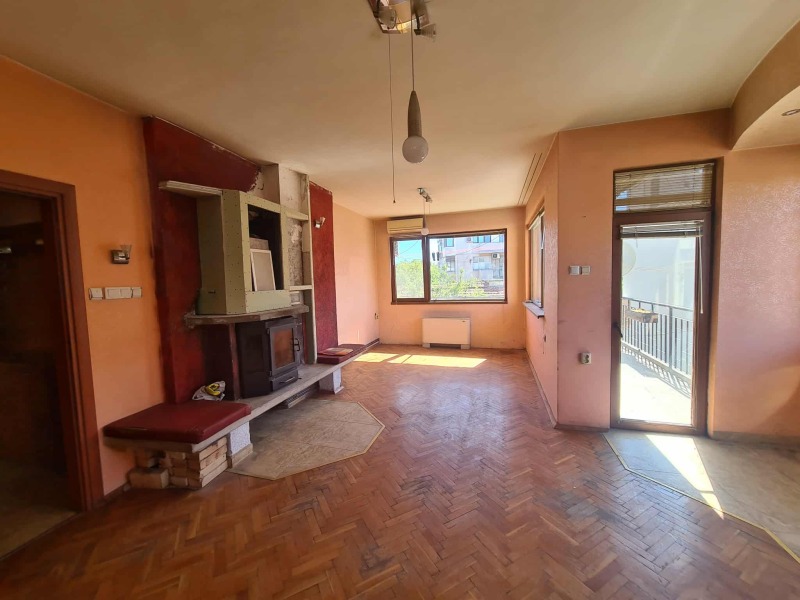 Продава  Многостаен град Хасково , Училищни , 147 кв.м | 23756382 - изображение [4]