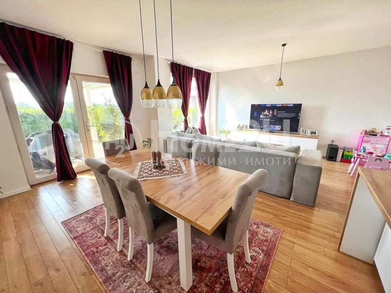 Продава  Къща град Пловдив , Тракия , 172 кв.м | 82125599 - изображение [2]
