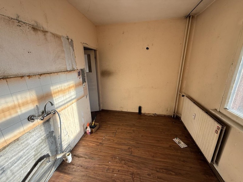 Na prodej  1 ložnice Sofia , Družba 2 , 64 m2 | 39868858 - obraz [8]