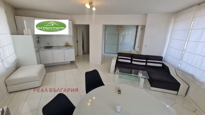 Продава 2-СТАЕН, гр. Русе, Център, снимка 2 - Апартаменти - 53187337