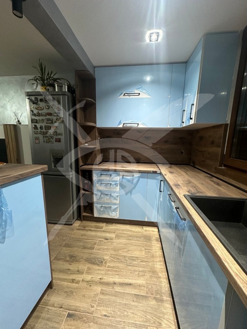 Продава 3-СТАЕН, гр. София, Света Троица, снимка 2 - Апартаменти - 53341017