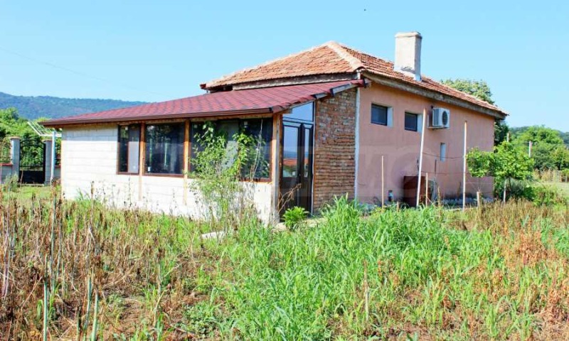 Продава КЪЩА, с. Красимир, област Варна, снимка 2 - Къщи - 46485023