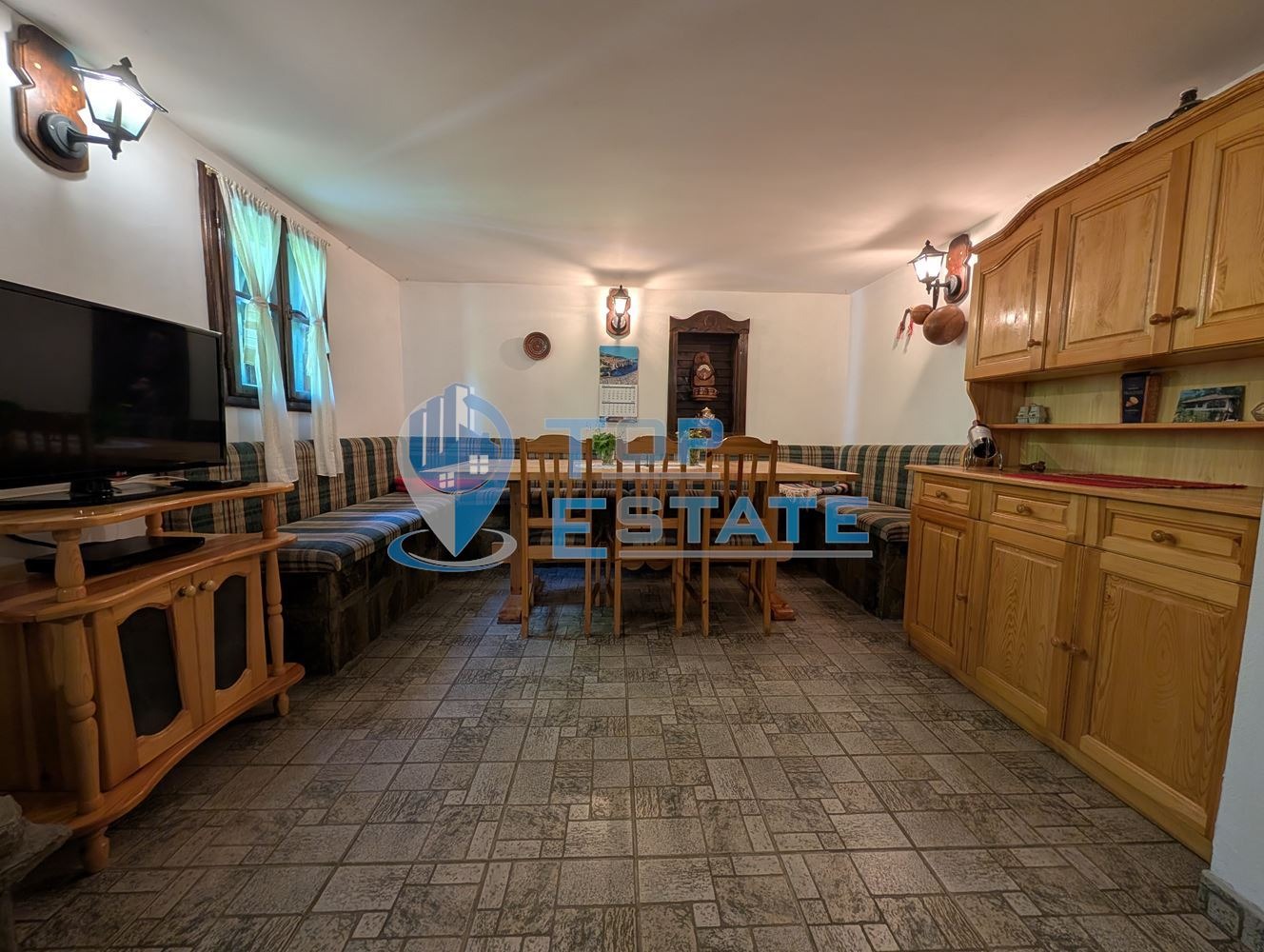 Продава КЪЩА, гр. Трявна, област Габрово, снимка 2 - Къщи - 54708658