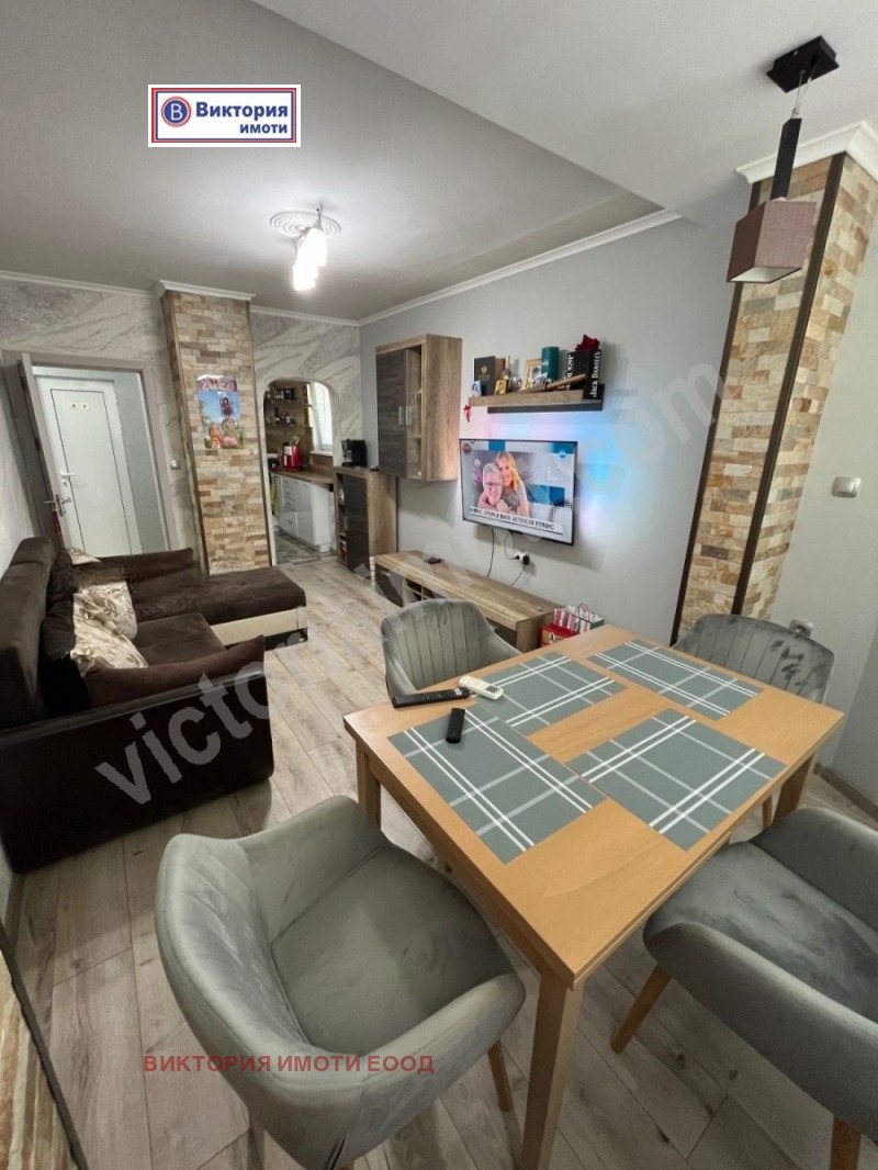 Продава 3-СТАЕН, гр. Велико Търново, Колю Фичето, снимка 2 - Апартаменти - 52372684