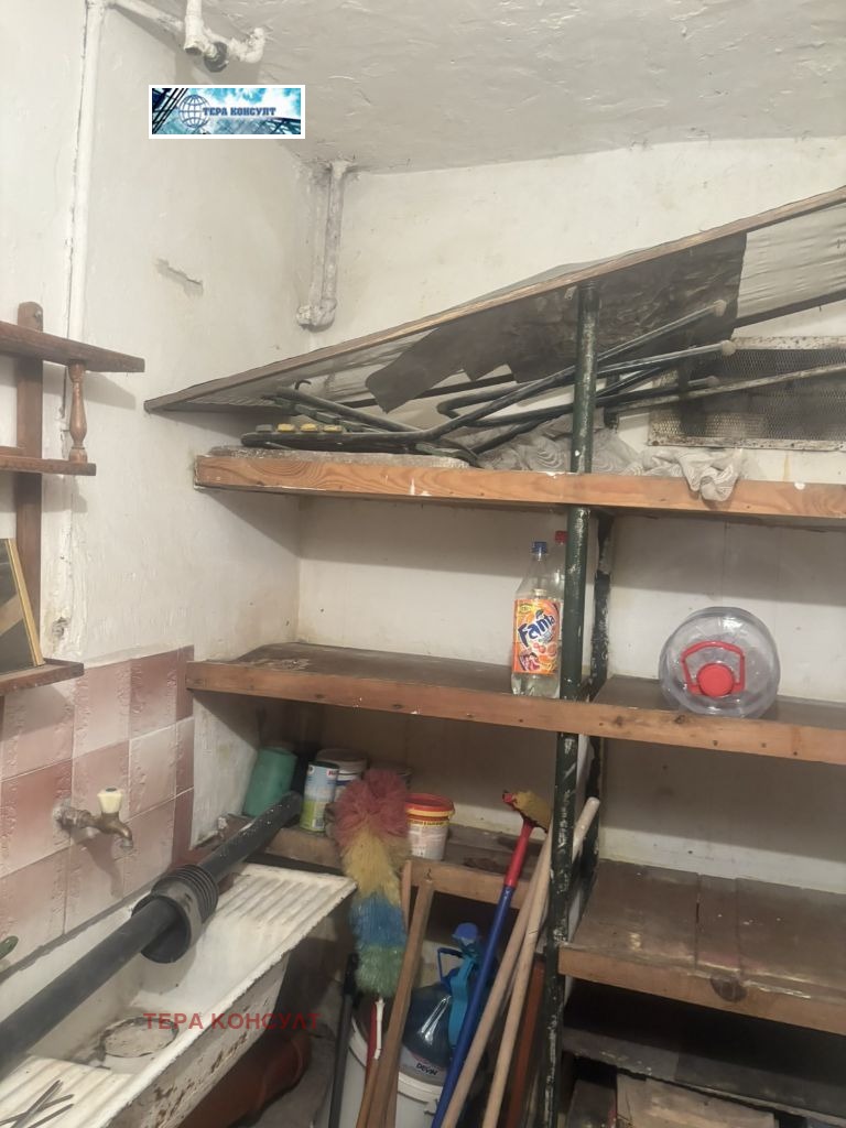 Продава ЕТАЖ ОТ КЪЩА, гр. Плевен, Сторгозия, снимка 16 - Етаж от къща - 55219284