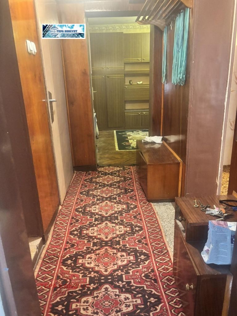 Продава ЕТАЖ ОТ КЪЩА, гр. Плевен, Сторгозия, снимка 6 - Етаж от къща - 55219284