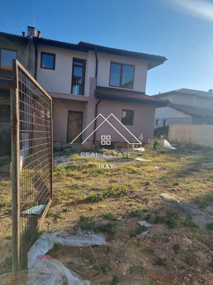 Продава КЪЩА, гр. Стара Загора, Студентско градче, снимка 3 - Къщи - 48301565