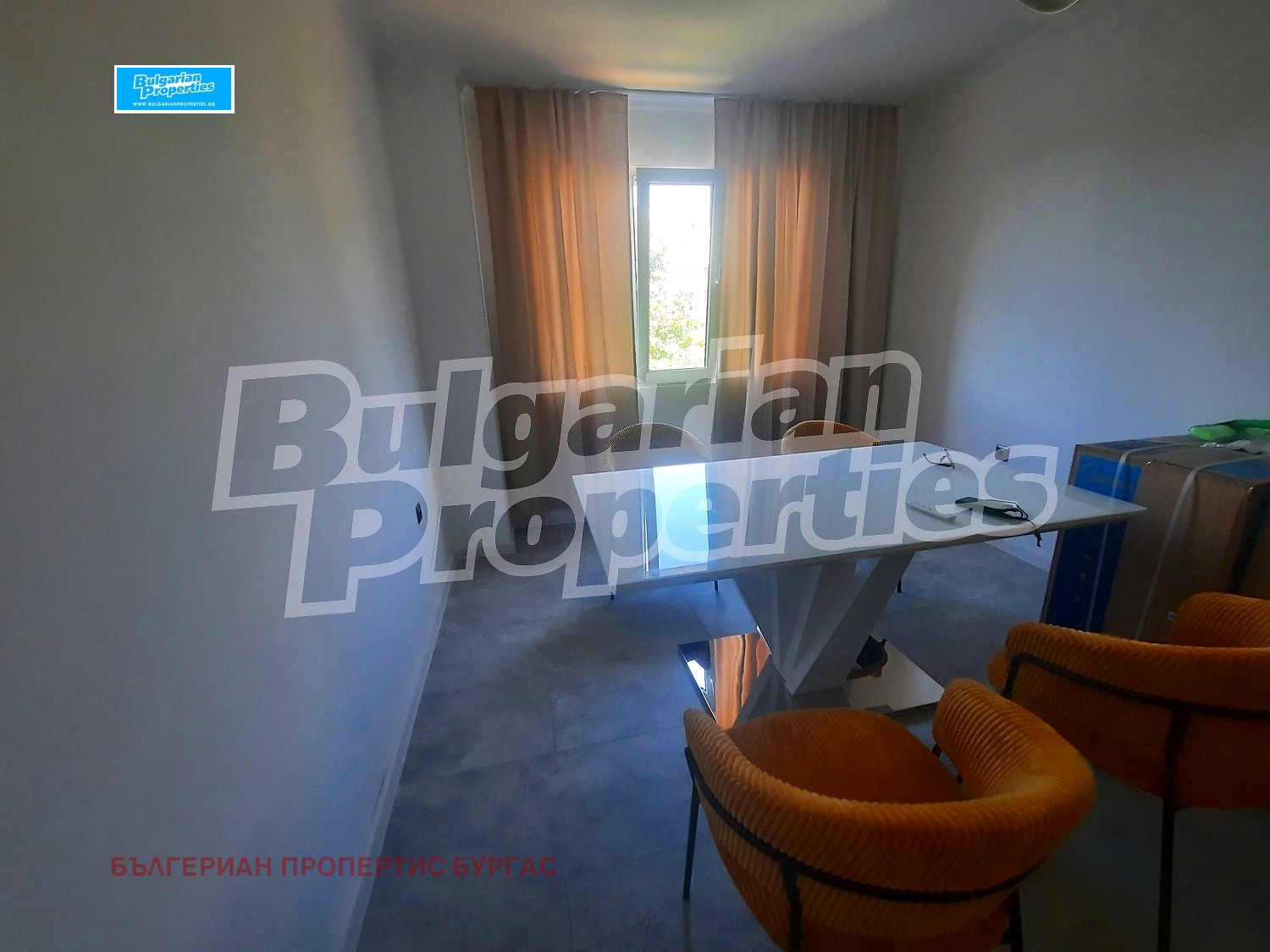 Продава 3-СТАЕН, гр. Бургас, Изгрев, снимка 2 - Апартаменти - 55700402