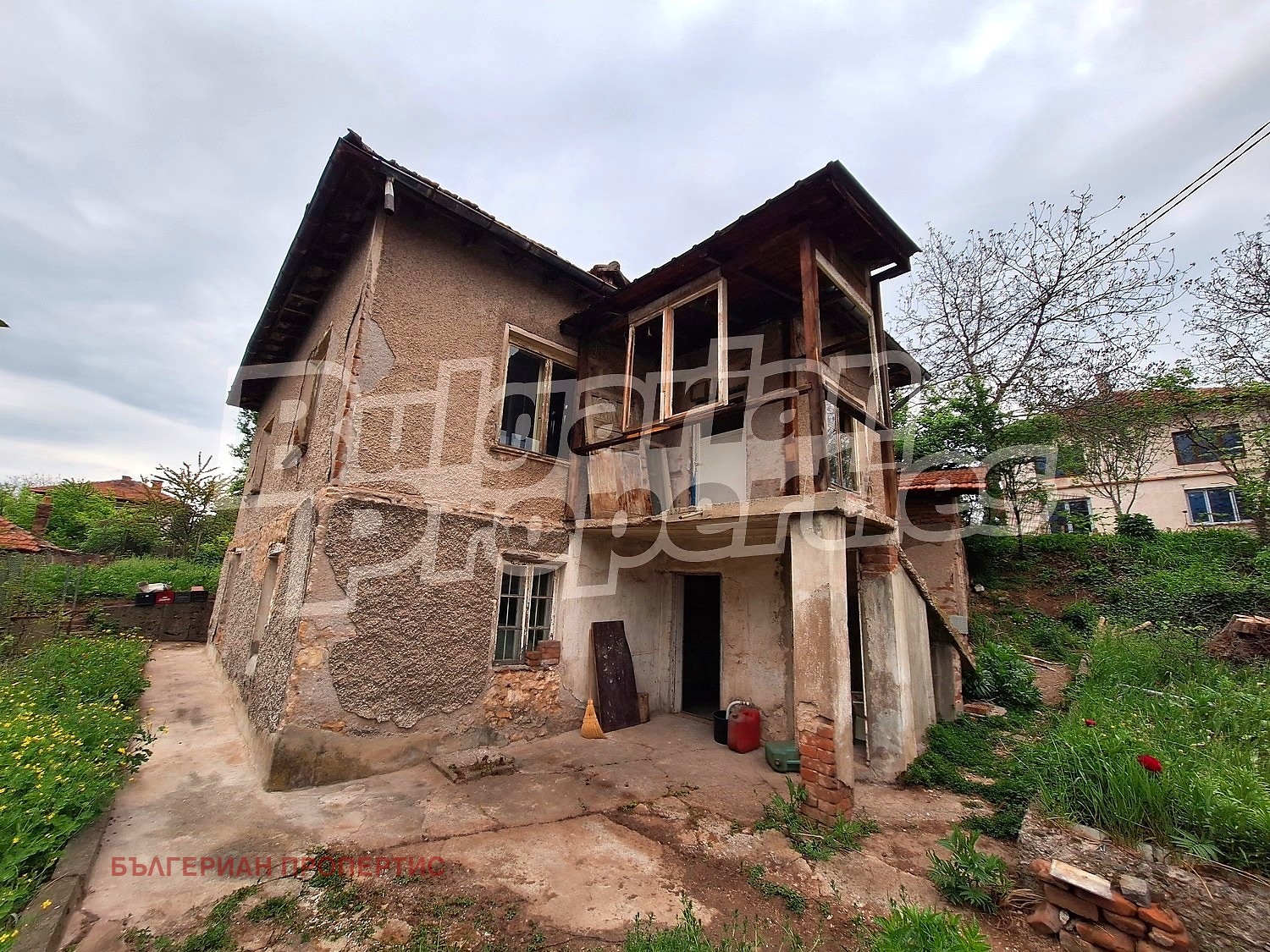 Продава КЪЩА, гр. Радомир, област Перник
