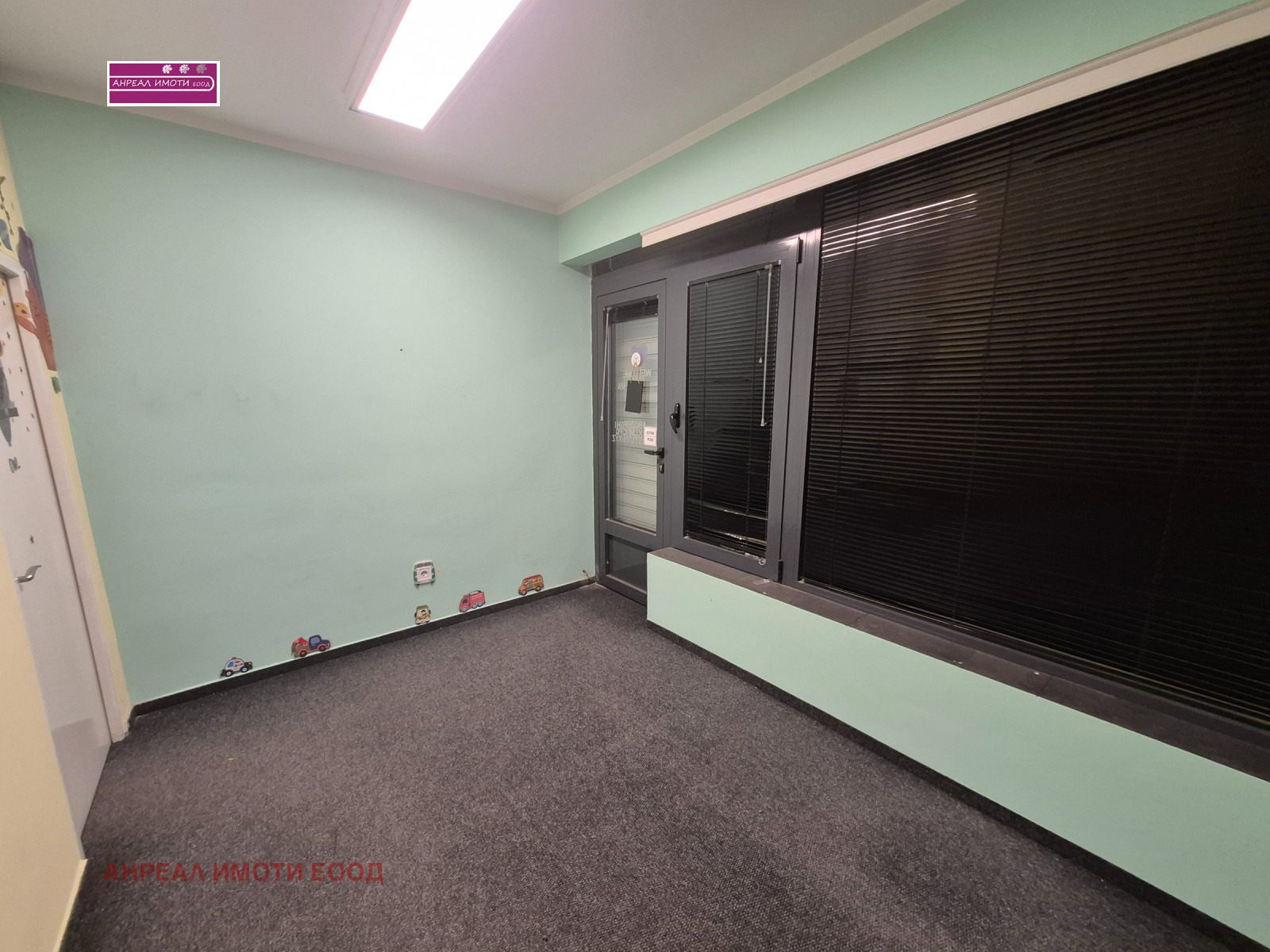 Продава МАГАЗИН, гр. София, Сердика, снимка 2 - Магазини - 53622795