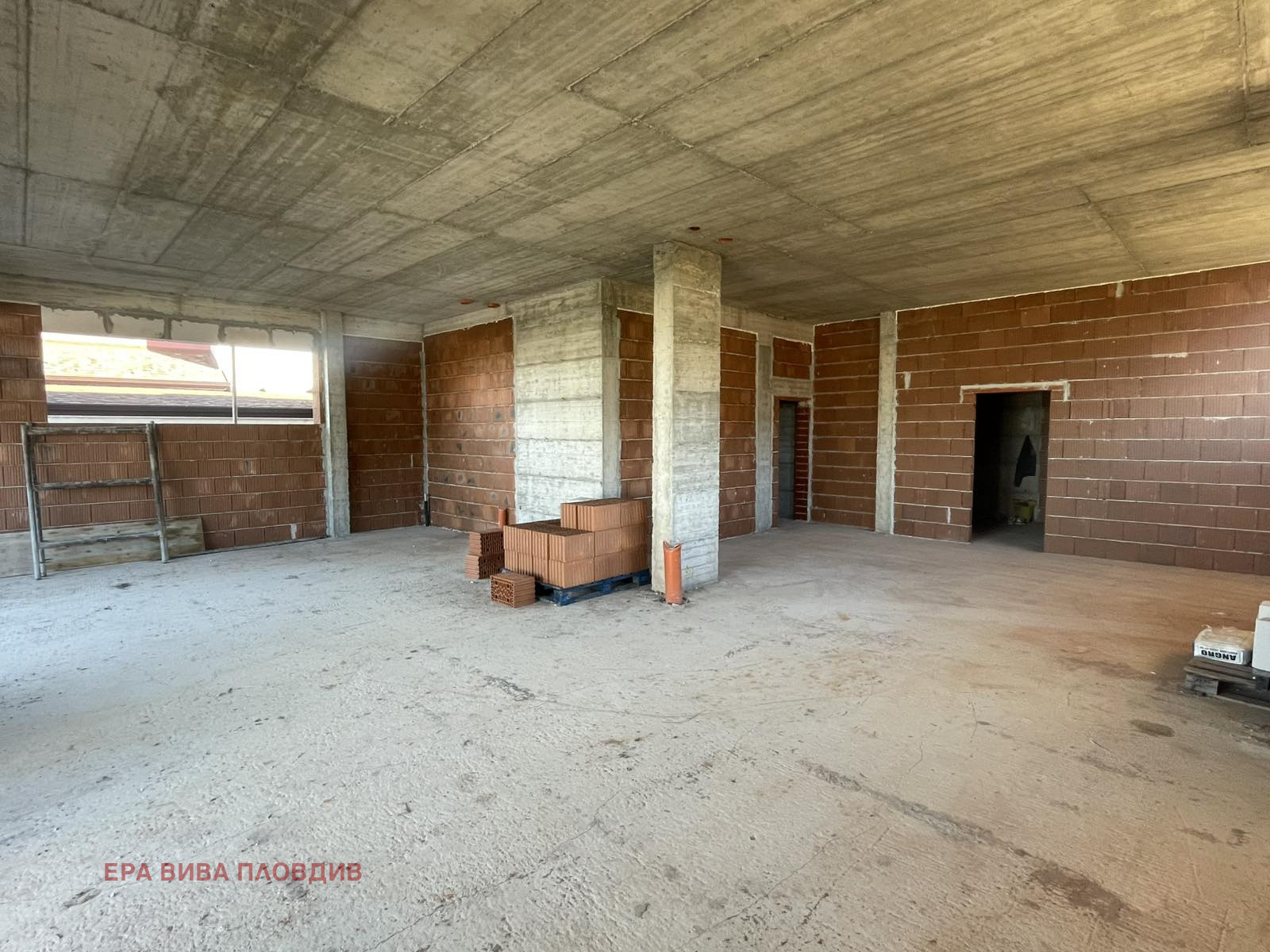 Продава  Магазин област Пловдив , с. Белащица , 156 кв.м | 74586878
