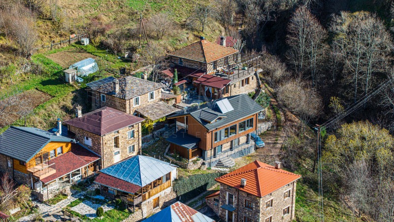 Продава КЪЩА в област Смолян, с. Киселчово - 304 кв.м / 1 000 000 € » 1 955 830.00 лв., ЛУКСИММО - ИМОТИ В СТРАНАТА
