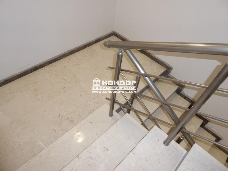 En venta  2 dormitorios Plovdiv , Ostromila , 110 metros cuadrados | 49269270 - imagen [3]