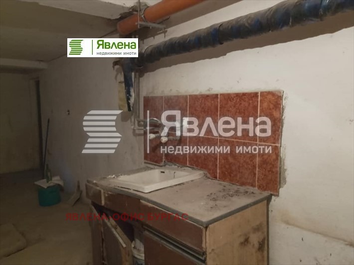 Продава МАГАЗИН, гр. Бургас, Център, снимка 3 - Магазини - 48059057