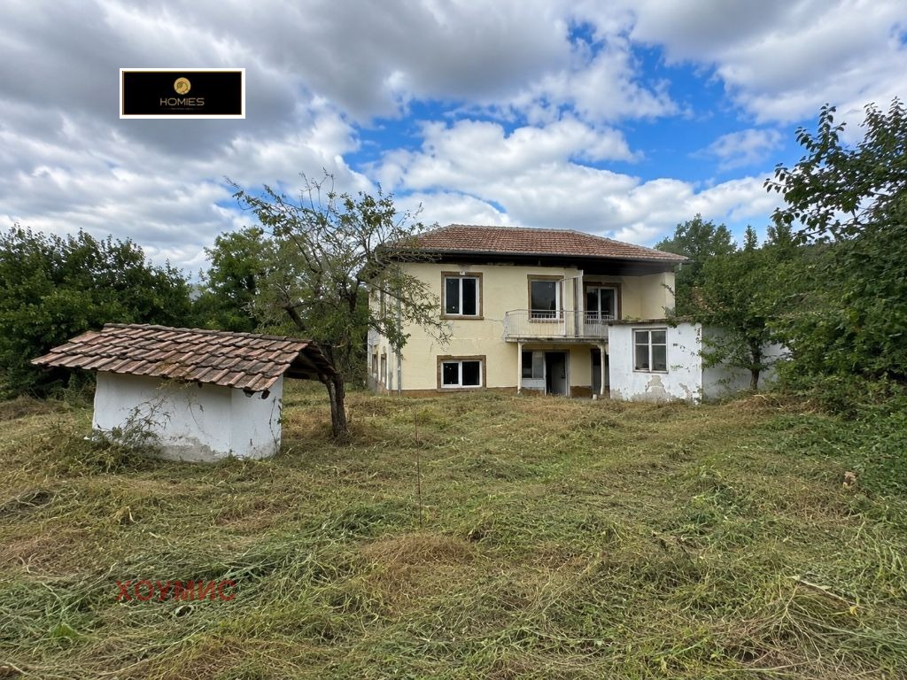 Продава КЪЩА, с. Копривец, област Русе