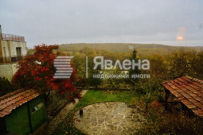 Продава КЪЩА, гр. Варна, с. Звездица