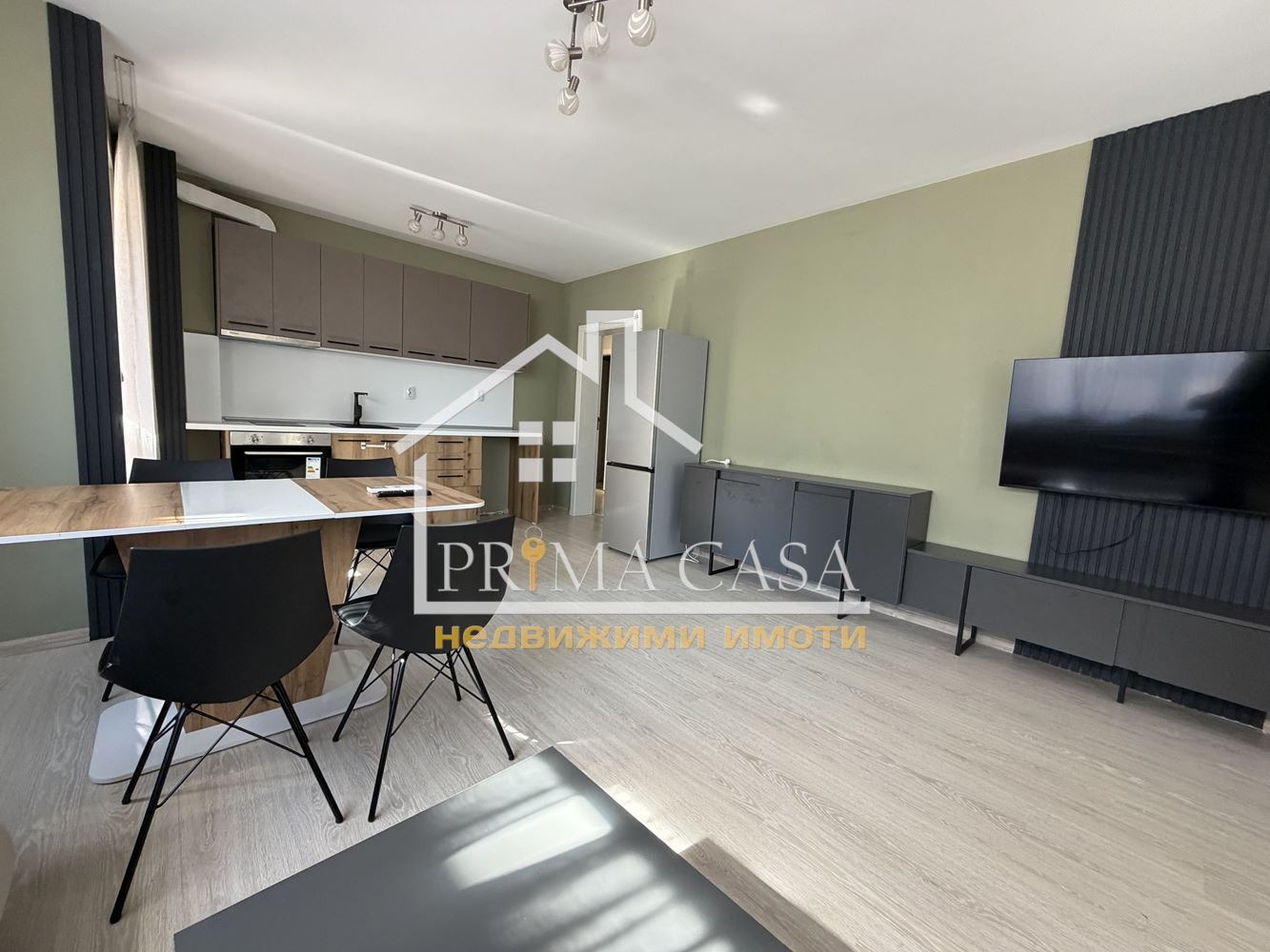 Продава  3-стаен град Пазарджик , Център , 110 кв.м | 11988033