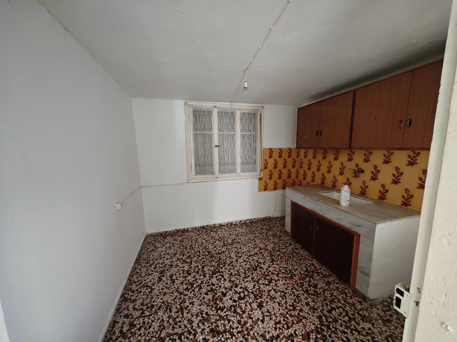 Продава КЪЩА, Извън страната, област Извън страната, снимка 2 - Къщи - 54765947