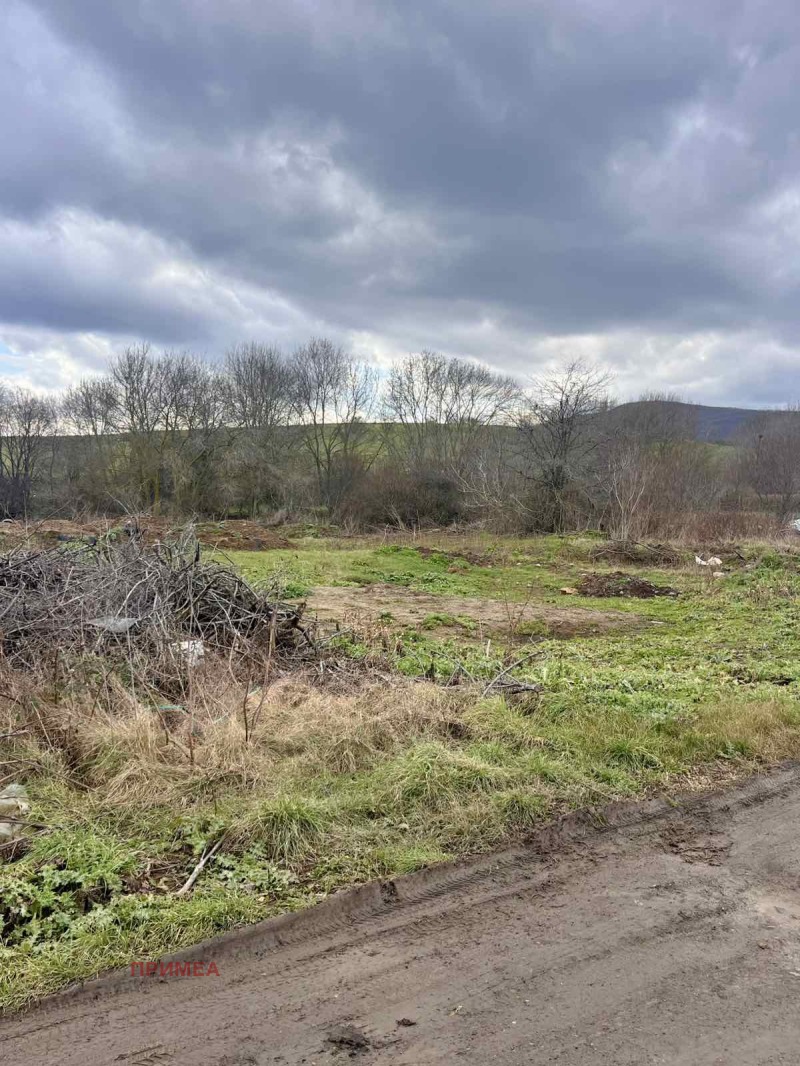 Продава ПАРЦЕЛ в област Бургас, с. Равадиново - 735 кв.м / 66 000 € » 129 084.78 лв., ПРИМЕА