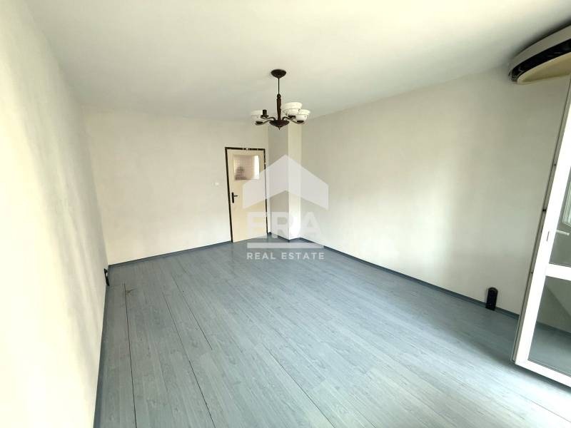 Продава 3-СТАЕН, гр. Бургас, Зорница, снимка 4 - Апартаменти - 54713741