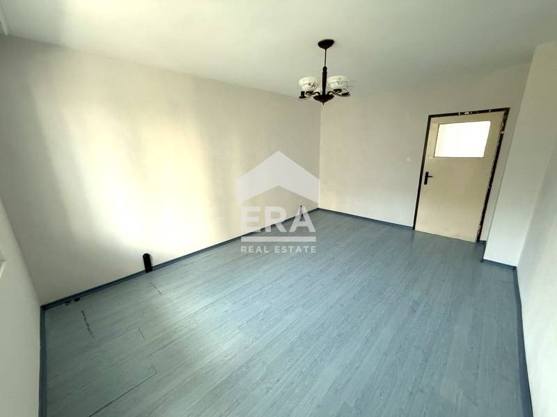 Продава 3-СТАЕН, гр. Бургас, Зорница, снимка 5 - Апартаменти - 54713741