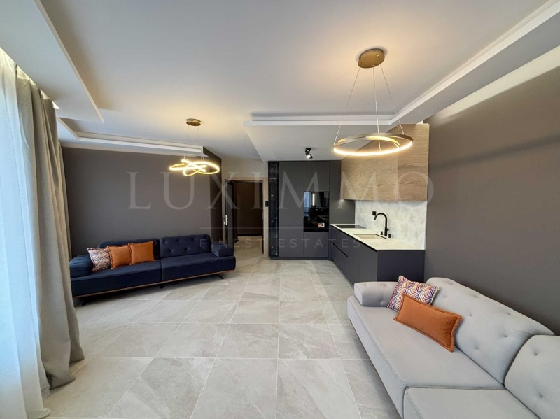 Продава 4-СТАЕН, гр. Пловдив, Център, снимка 2 - Апартаменти - 53071135