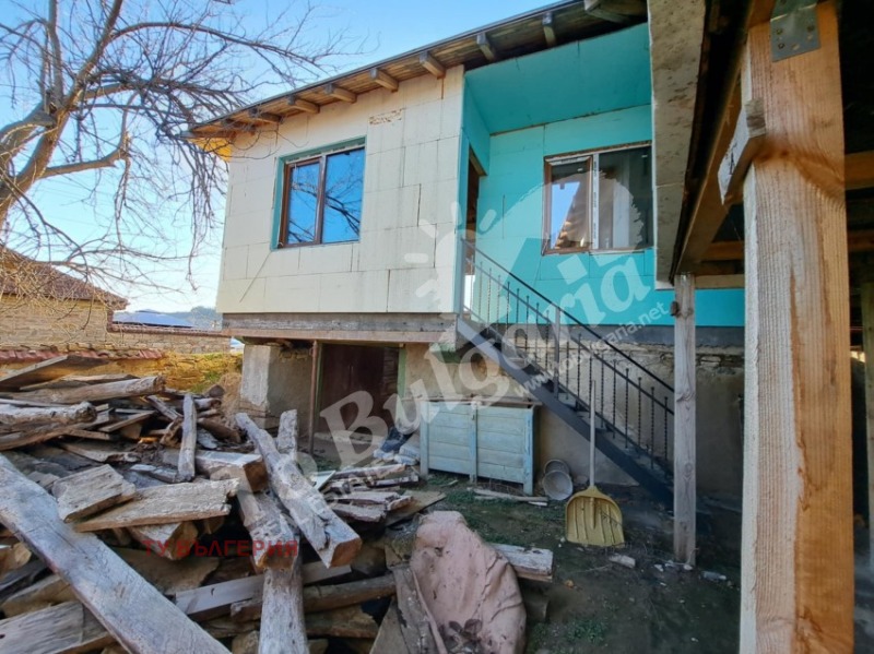 Продава  Къща, област Велико Търново, с. Пчелище • 40 000 EUR • ID 45054666 — holmes.bg - [1] 