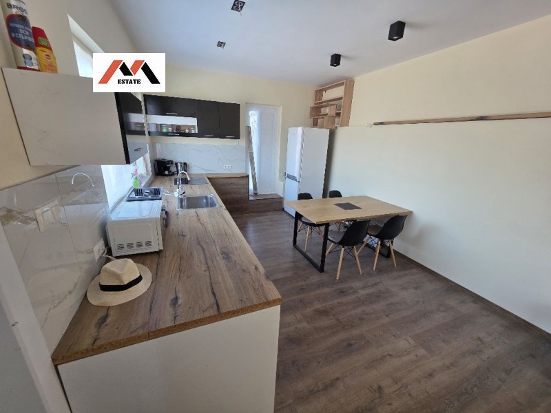 Продава ВИЛА, с. Люляк, област Стара Загора, снимка 12 - Вили - 53132537