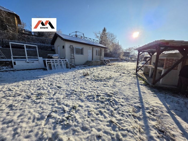 Продава ВИЛА, с. Люляк, област Стара Загора