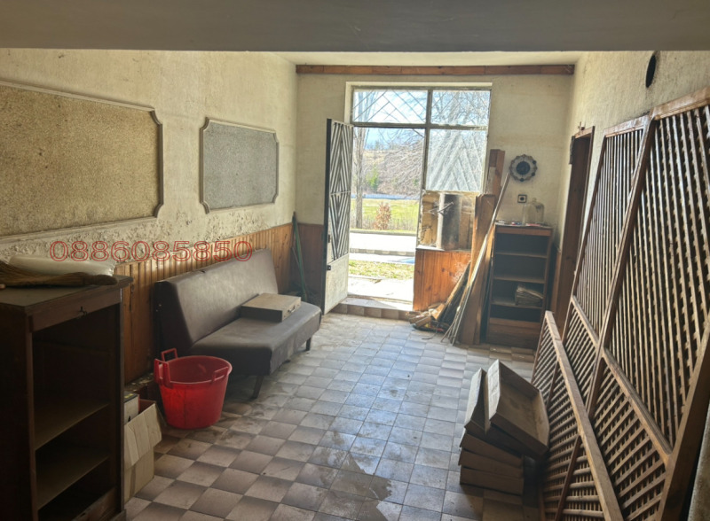 Продава МАГАЗИН, гр. Бобов дол, област Кюстендил, снимка 6 - Магазини - 52753538