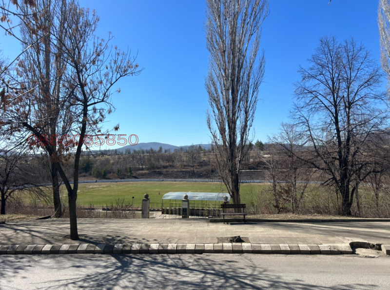 Продава МАГАЗИН, гр. Бобов дол, област Кюстендил