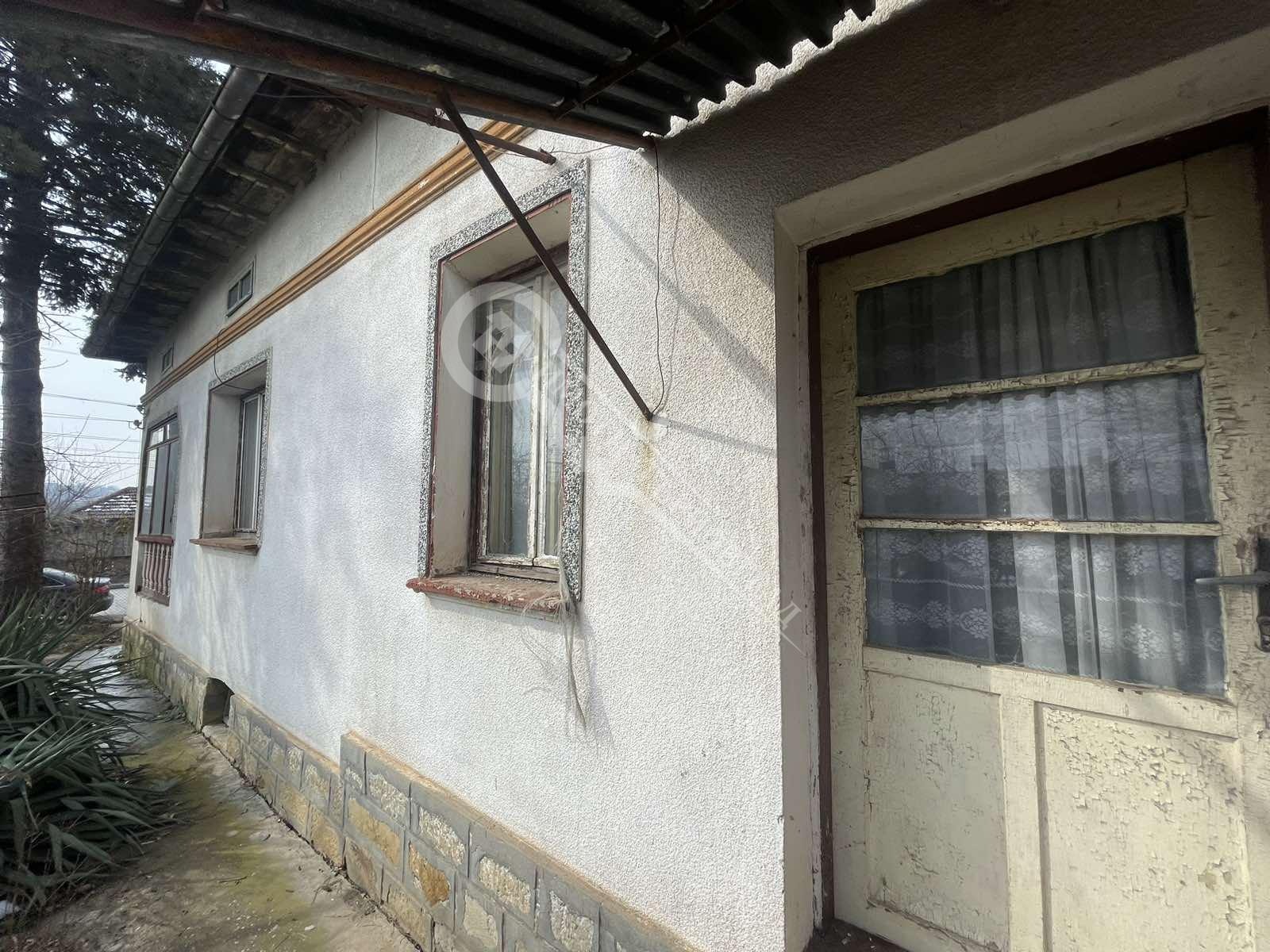 Продава КЪЩА, с. Драгомирово, област Велико Търново, снимка 2 - Къщи - 49360460