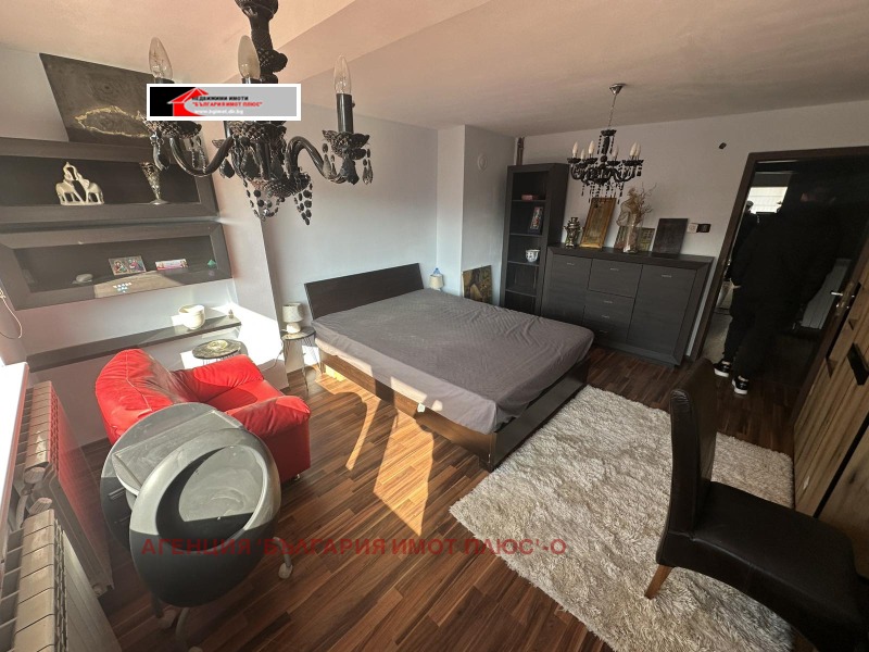 Продава КЪЩА, гр. София, с. Иваняне, снимка 2 - Къщи - 52571320