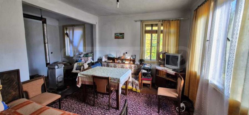 Продава КЪЩА, гр. Априлци, област Ловеч, снимка 17 - Къщи - 52175819