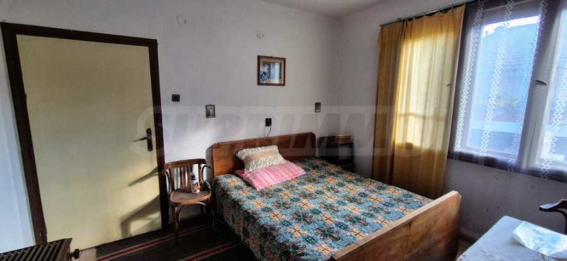 Продава КЪЩА, гр. Априлци, област Ловеч, снимка 12 - Къщи - 52175819