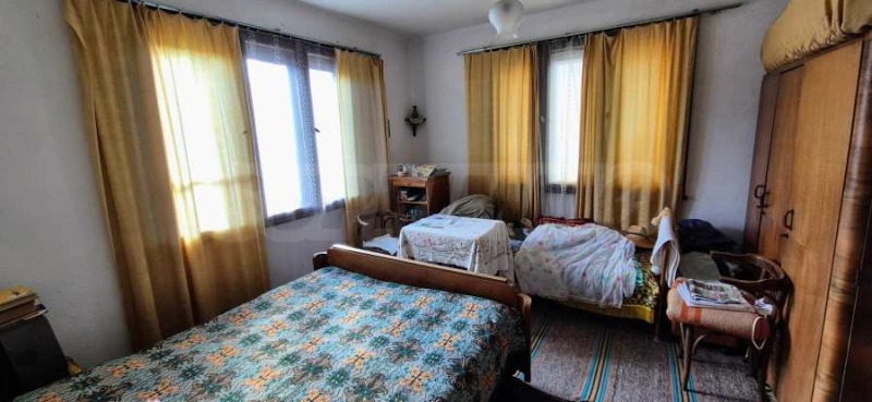 Продава КЪЩА, гр. Априлци, област Ловеч, снимка 11 - Къщи - 52175819