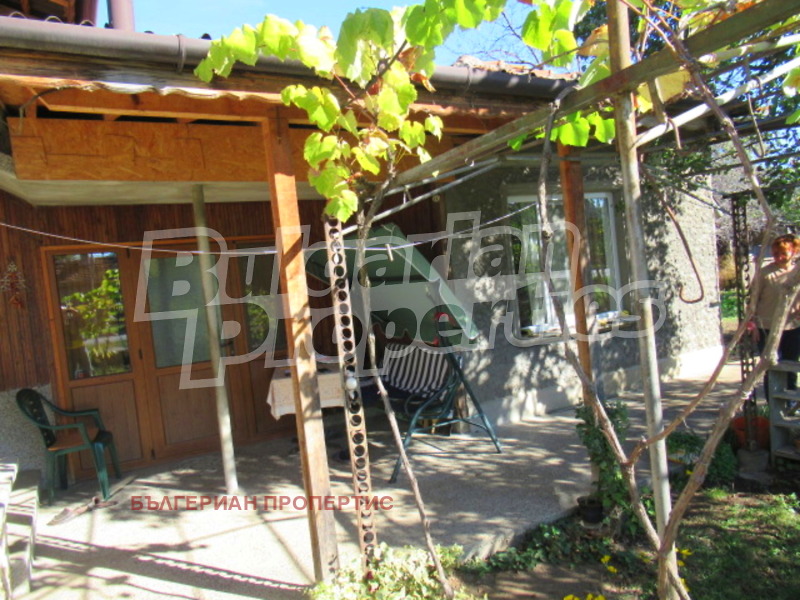 Продава КЪЩА, гр. Исперих, област Разград, снимка 16 - Къщи - 53510385
