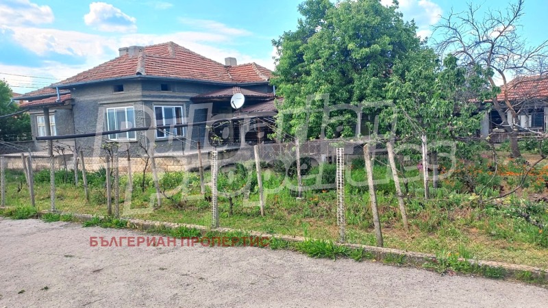 Продава КЪЩА, гр. Исперих, област Разград