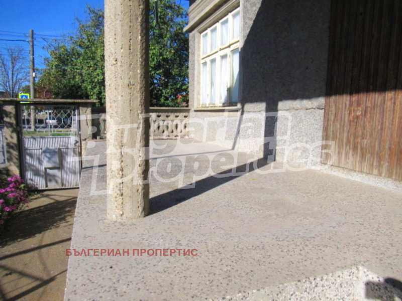 Продава КЪЩА, гр. Исперих, област Разград, снимка 15 - Къщи - 53510385