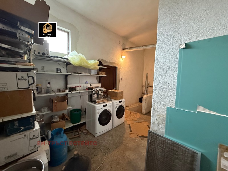 Продава ЗАВЕДЕНИЕ, с. Поибрене, област Пазарджик, снимка 13 - Заведения - 53519772