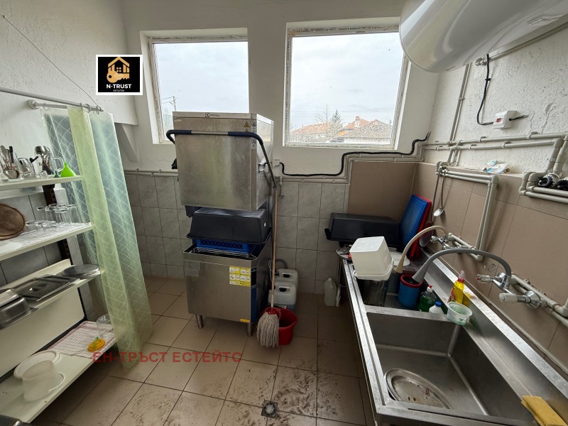 Продава ЗАВЕДЕНИЕ, с. Поибрене, област Пазарджик, снимка 9 - Заведения - 53519772