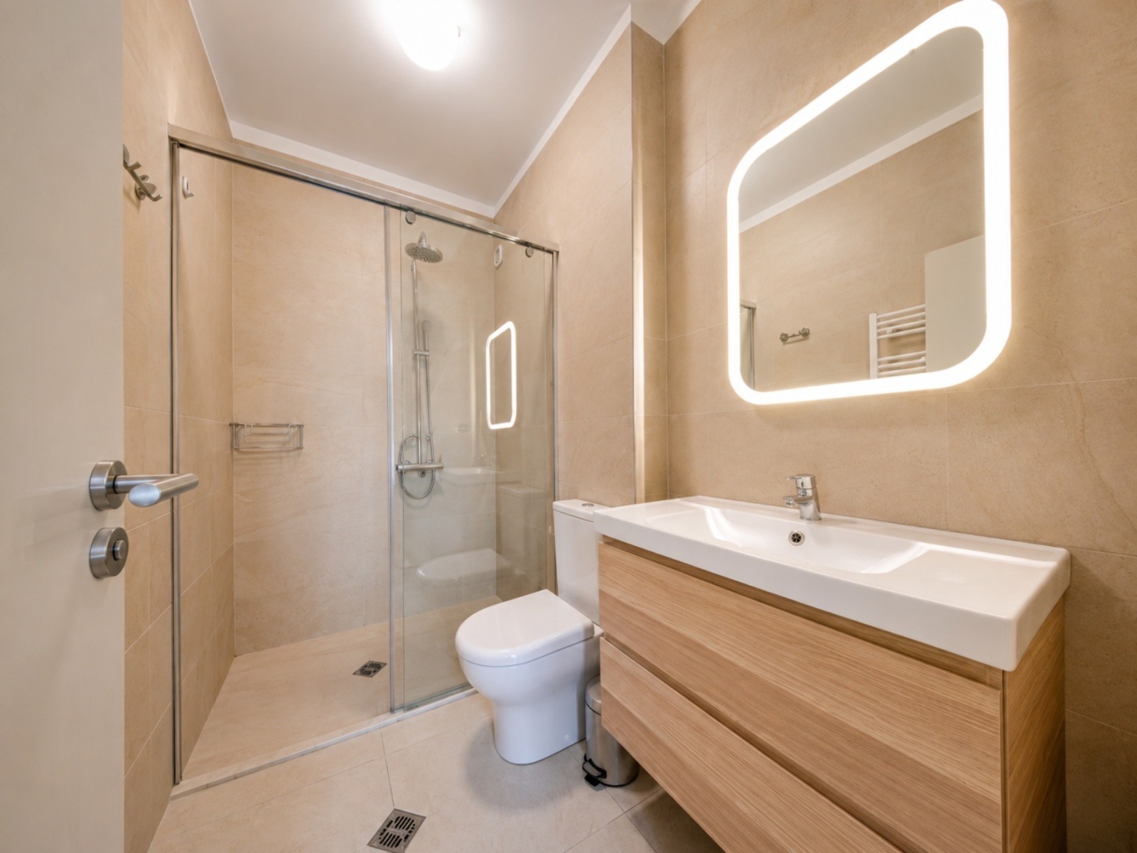 Продава МНОГОСТАЕН, гр. София, Изток, снимка 7 - Апартаменти - 55296952