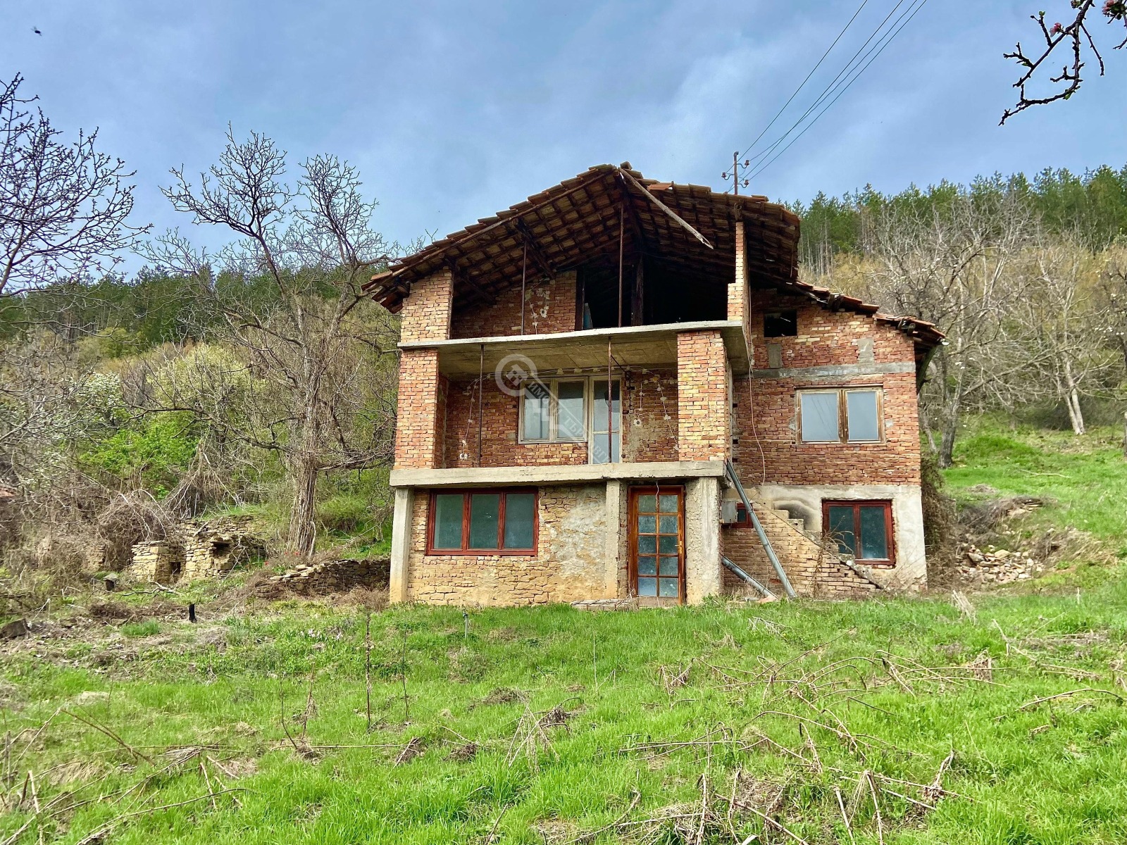 Продава КЪЩА, с. Вишовград, област Велико Търново, снимка 2 - Къщи - 49219119