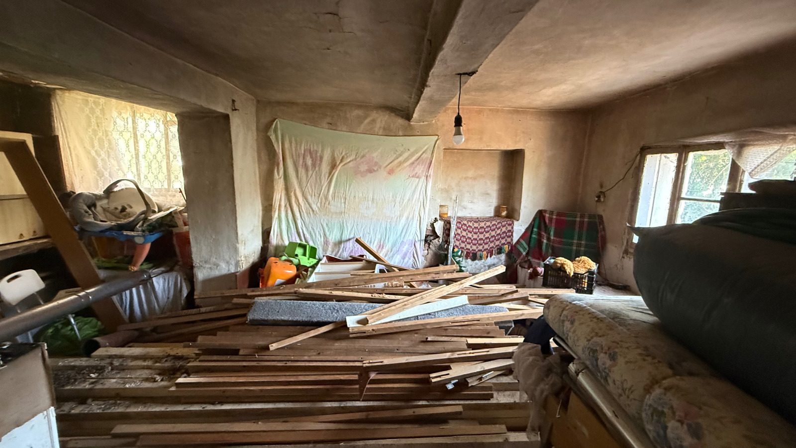 Продава КЪЩА, с. Гривица, област Плевен, снимка 8 - Къщи - 55300270
